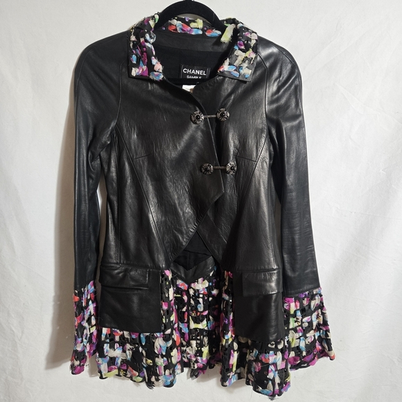 Chanel Sample Lambskin & Silk Runway Jacket – Multicolour Trim FR38 - Picture 4 of 13